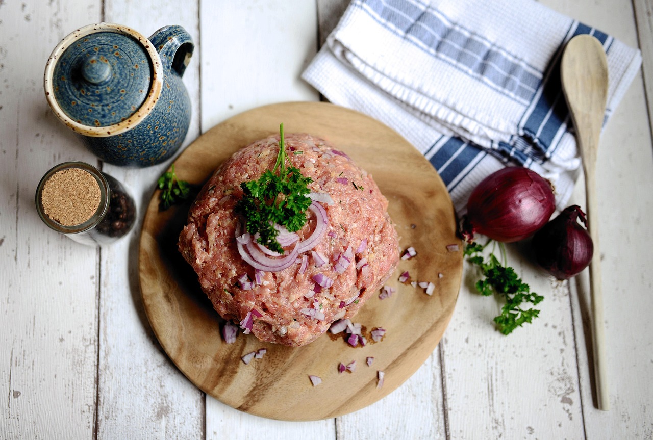 Exploring the Vanguard of Unusual Food Preparation Techniques and Equipment