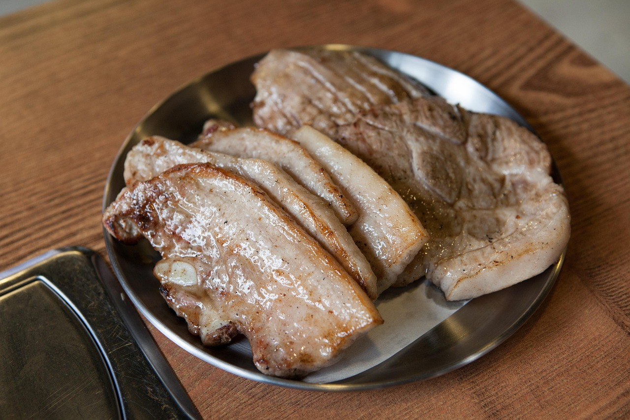 Pork Luncheon Meat: The Definitive Guide to Production, Brands, and Culinary Uses in 2025