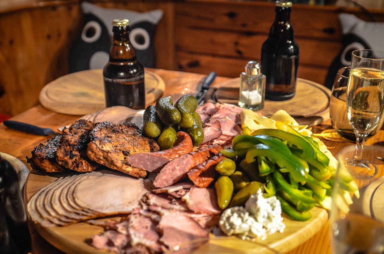 The Ultimate Guide to Smoked Meat Recipes: Techniques, Equipment, and Global Flavors for 2025